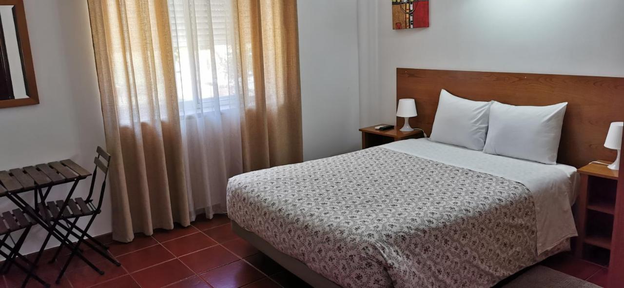 Retiro Dos Batudes Hotel Palmela Exterior photo